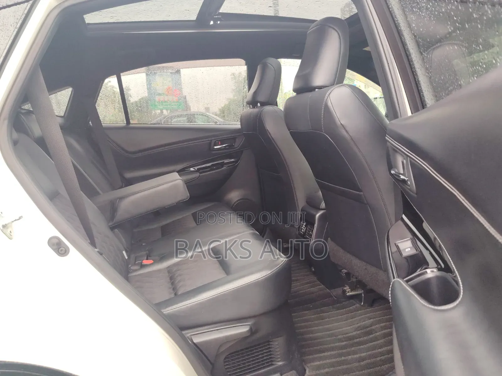 Toyota Harrier 2.0 2020 Pearl