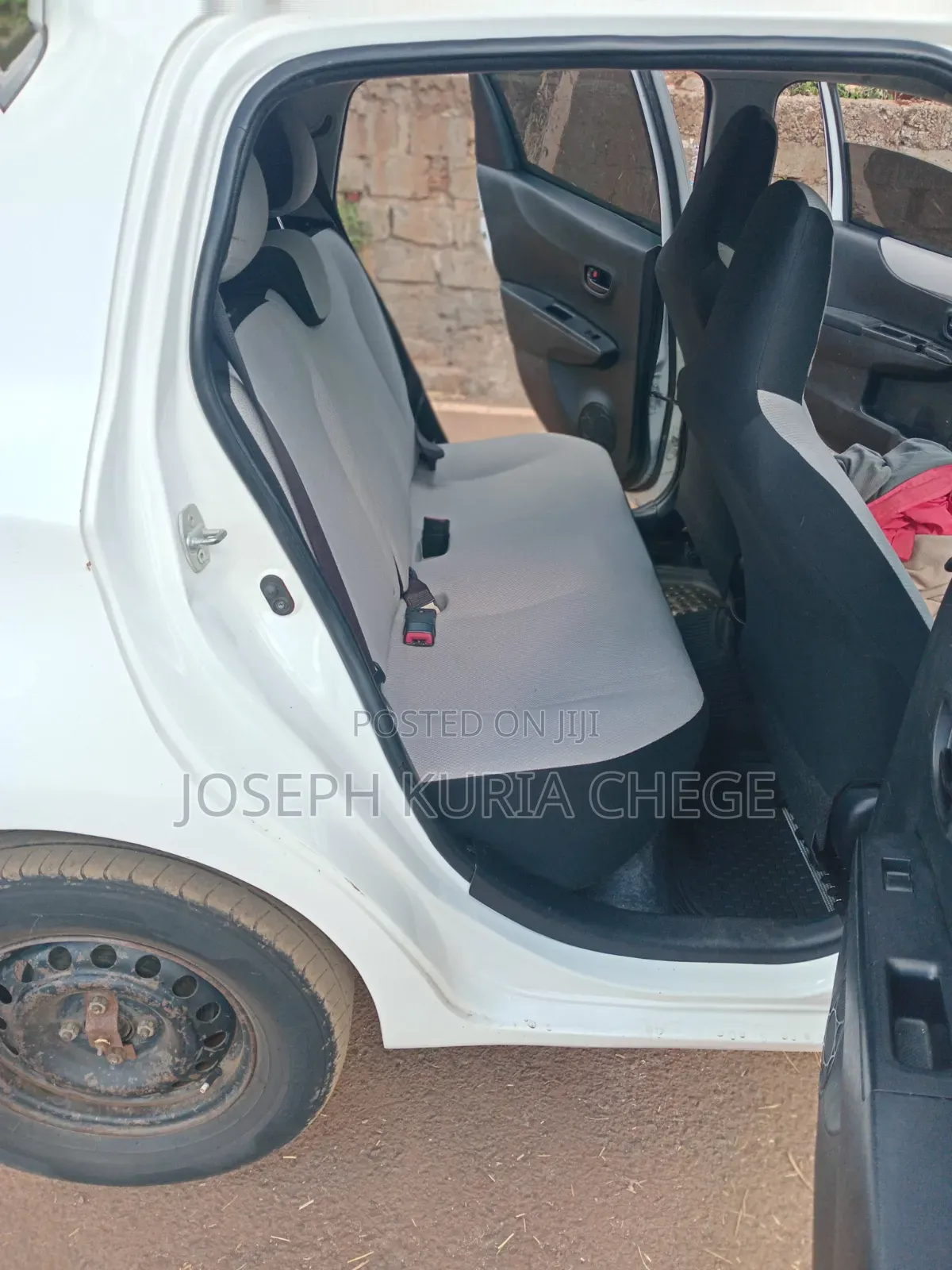 Toyota Vitz 2013 White