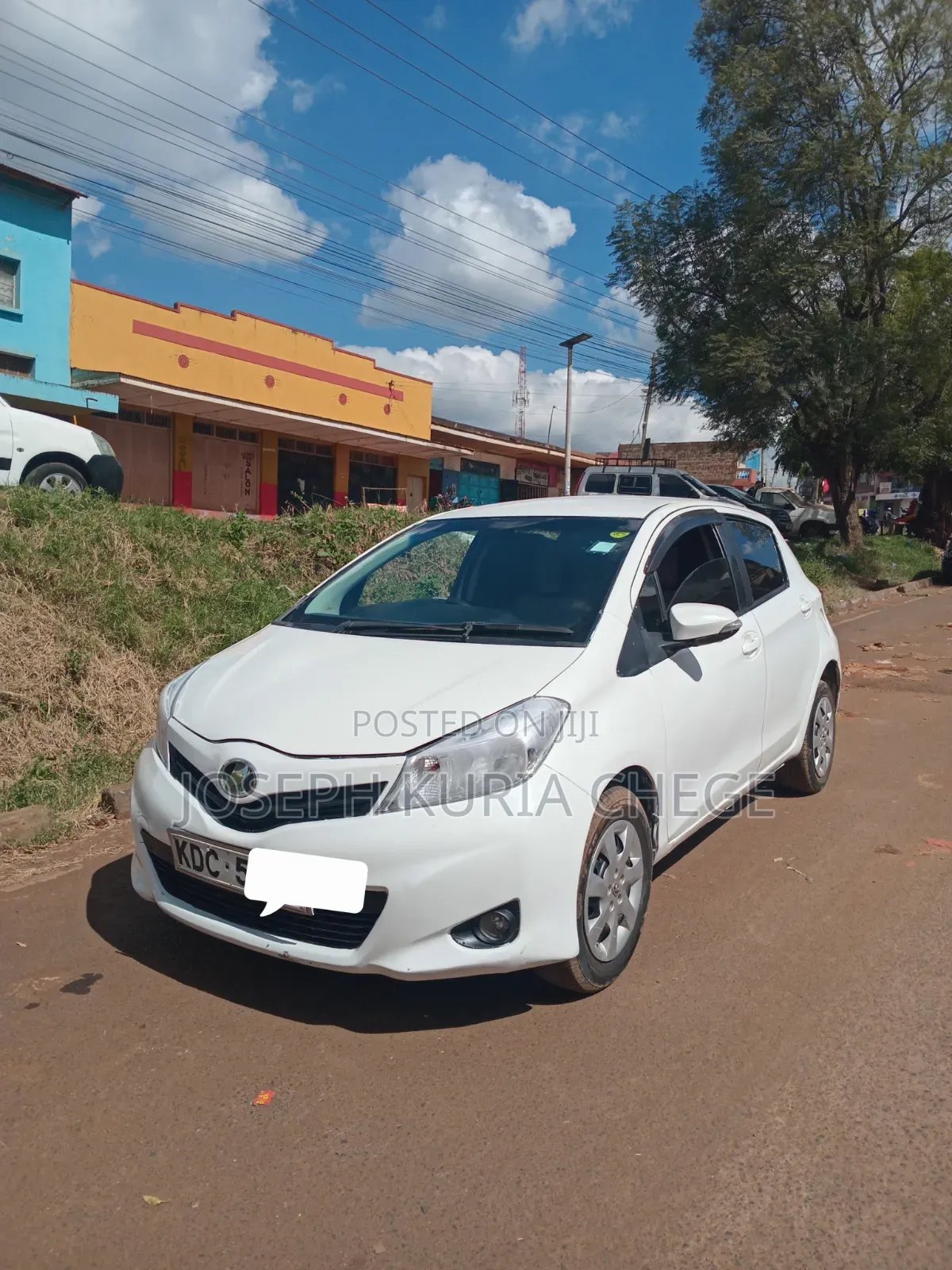 Toyota Vitz 2013 White