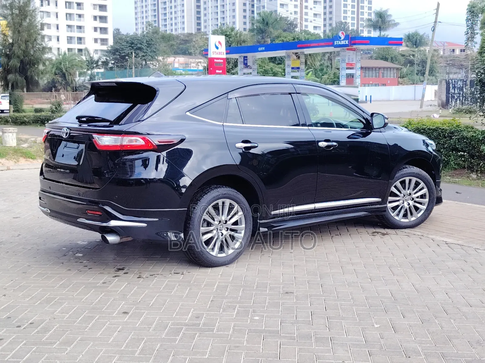 Toyota Harrier 2.0 2019