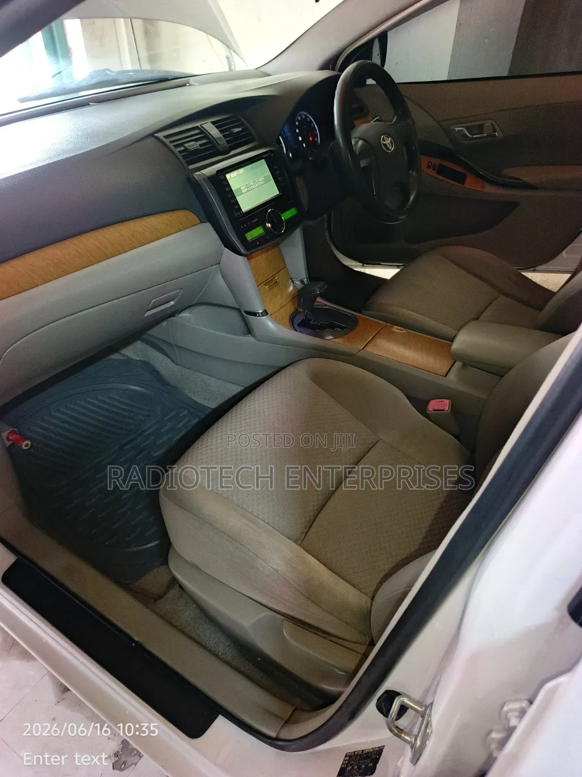 Toyota Premio 2010 Silver