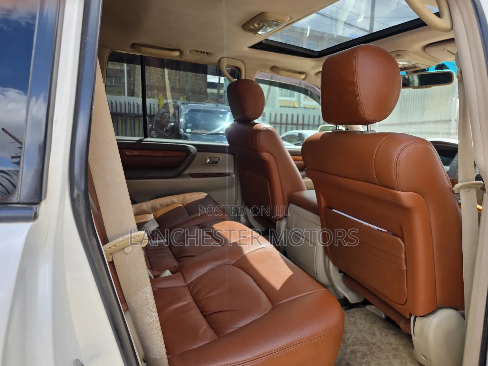 Toyota Land Cruiser 2005 White