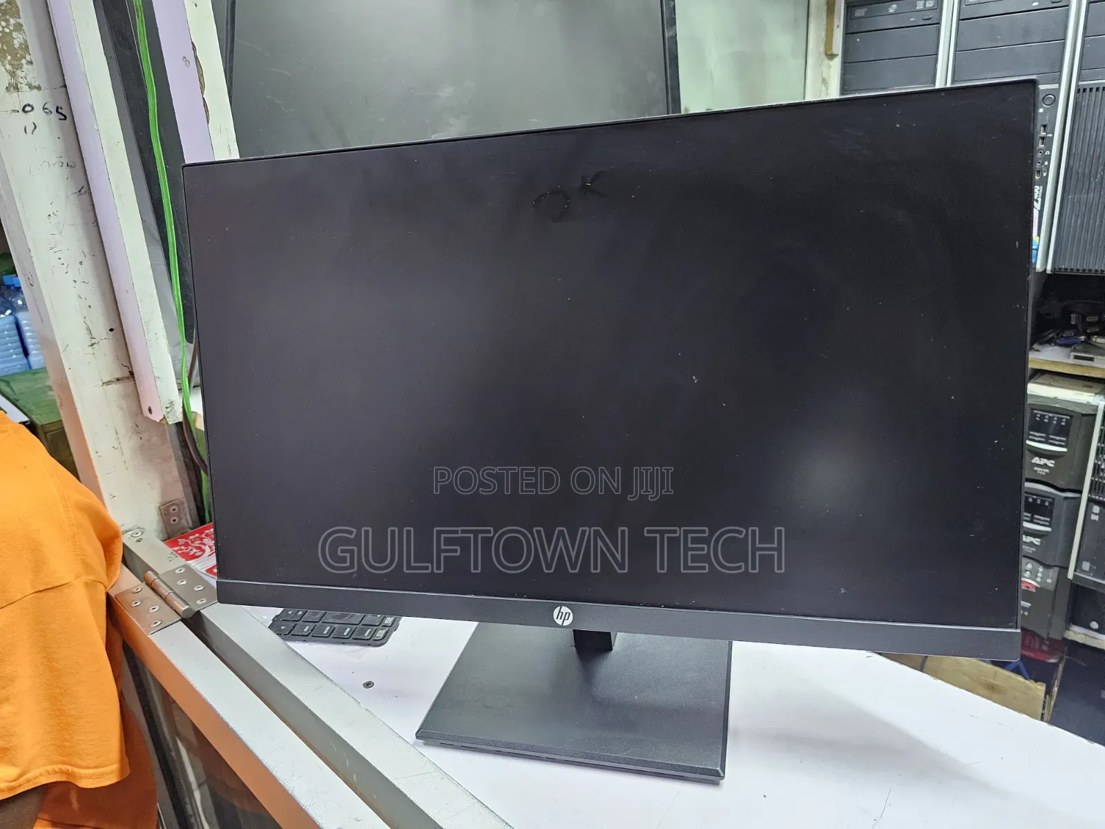 HP Frameless Monitor
