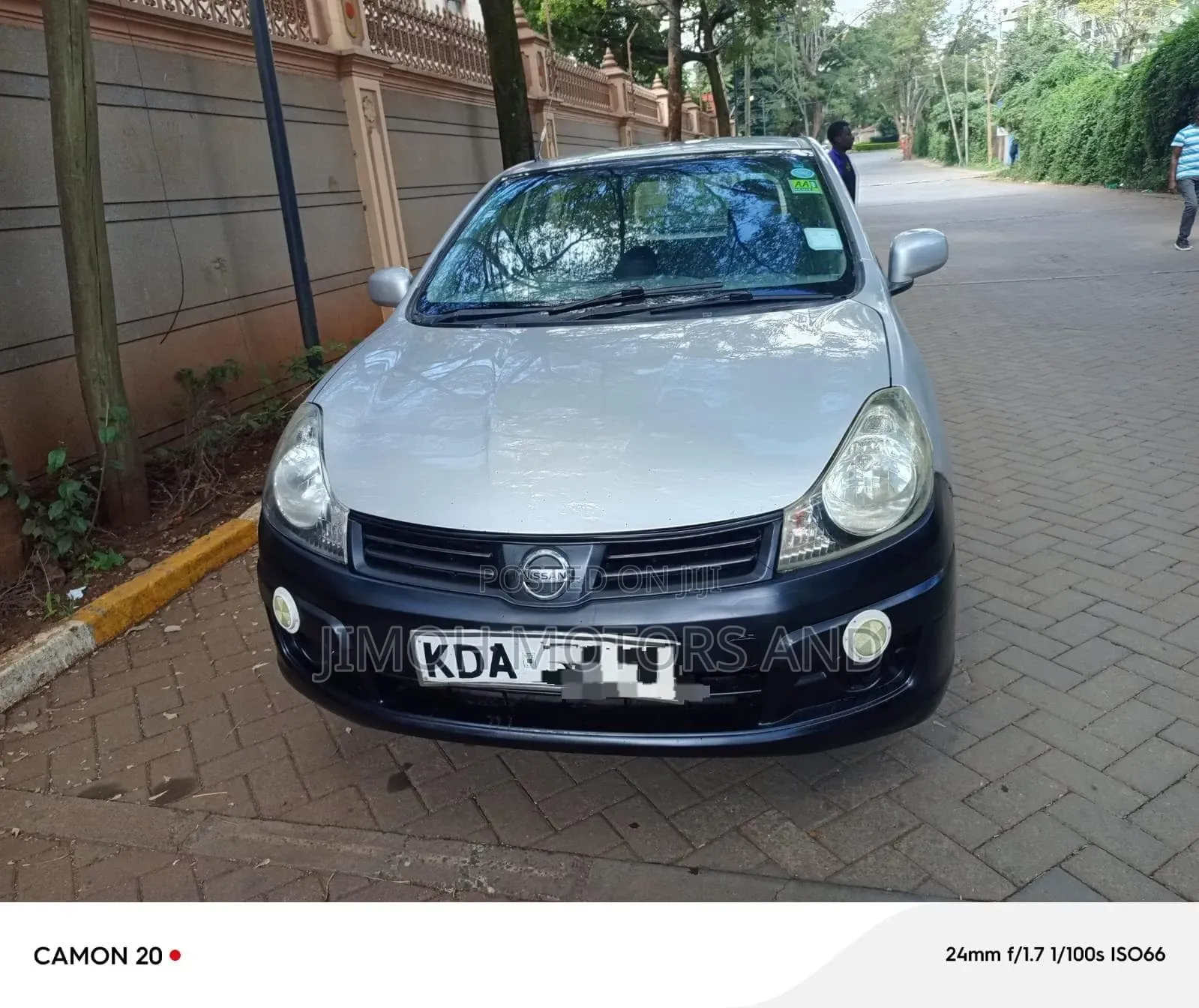 Nissan Advan 2014 Silver
