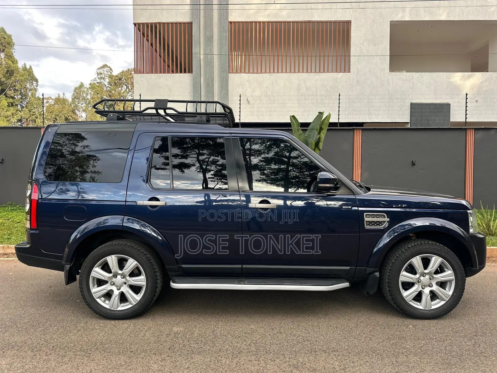 Land Rover Lr4 4dr SUV 4WD (3.0L 6cyl S/C 8A) 2015 Blue
