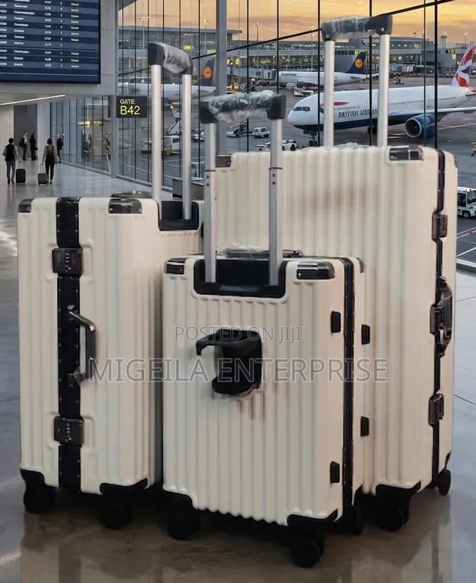 Unicross Aluminum Zipless Suitcase With Cup Holder