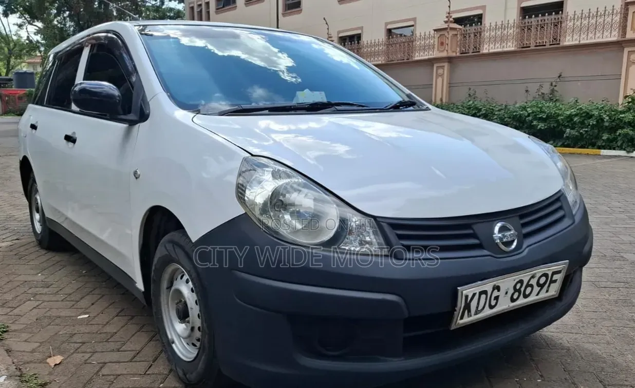 Nissan Advan 2014 White