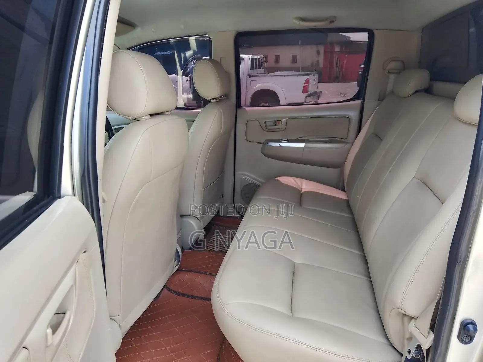 Toyota Hilux 2008 Gray