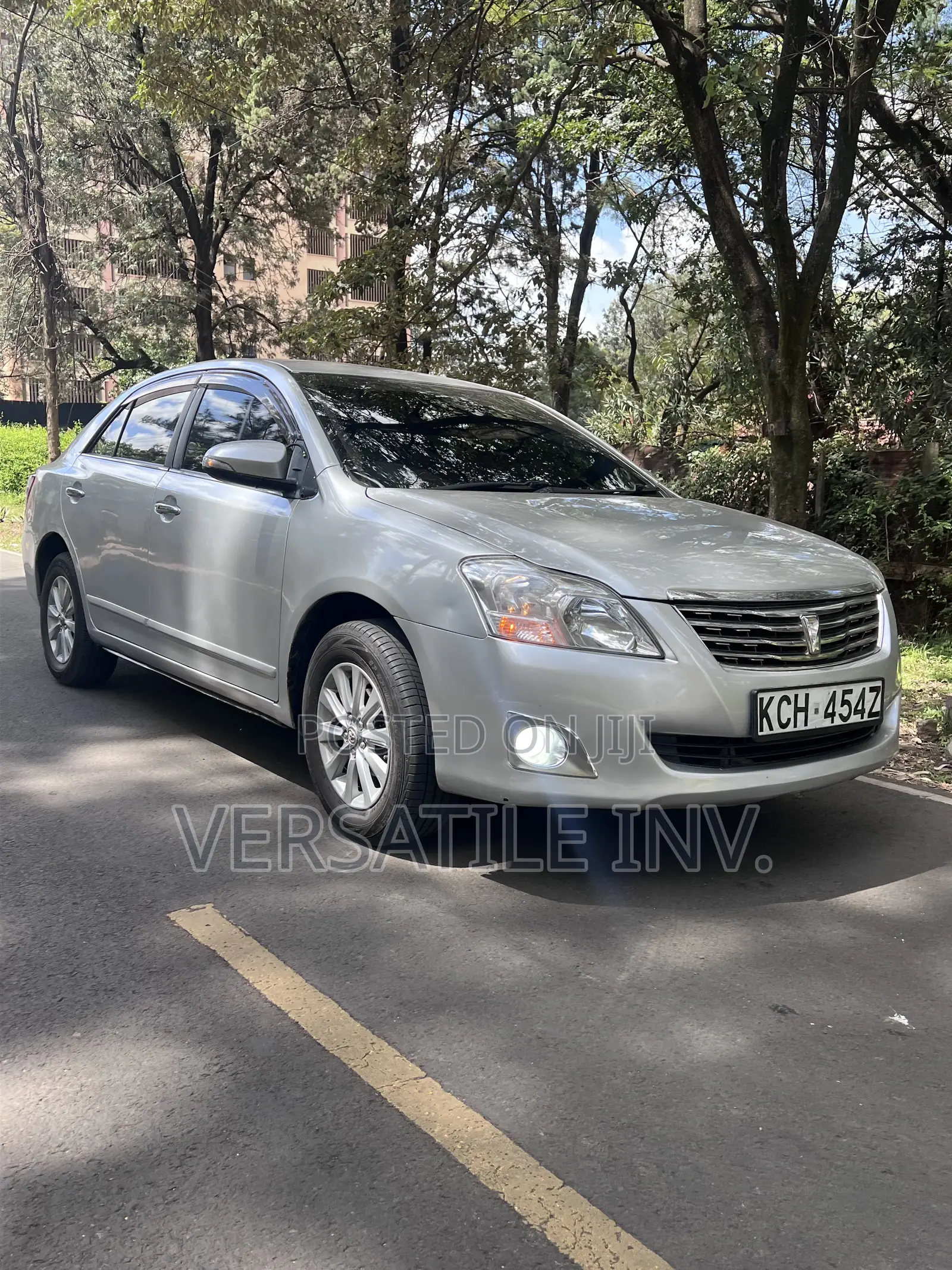 Toyota Premio 2011 Silver