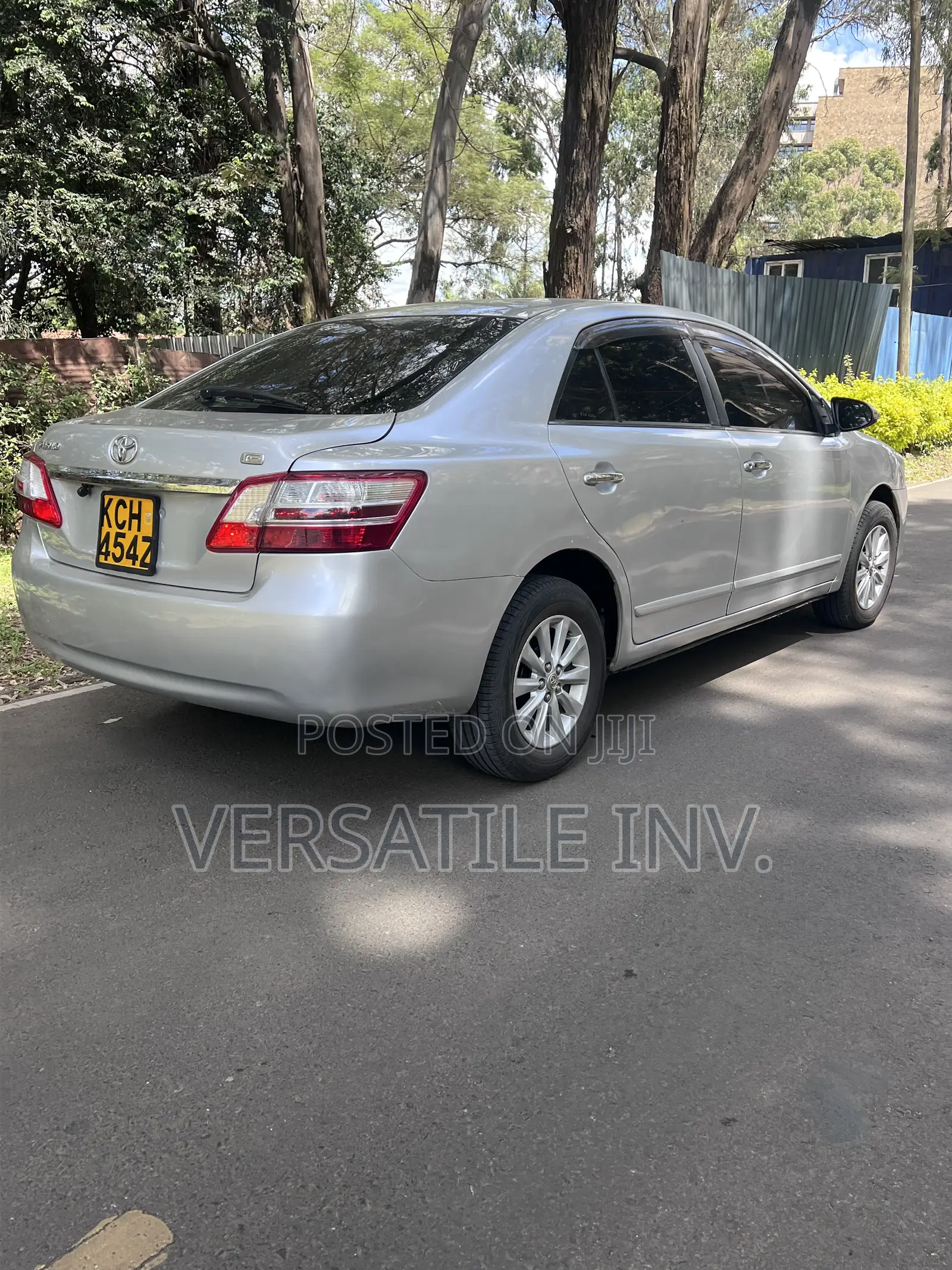 Toyota Premio 2011 Silver