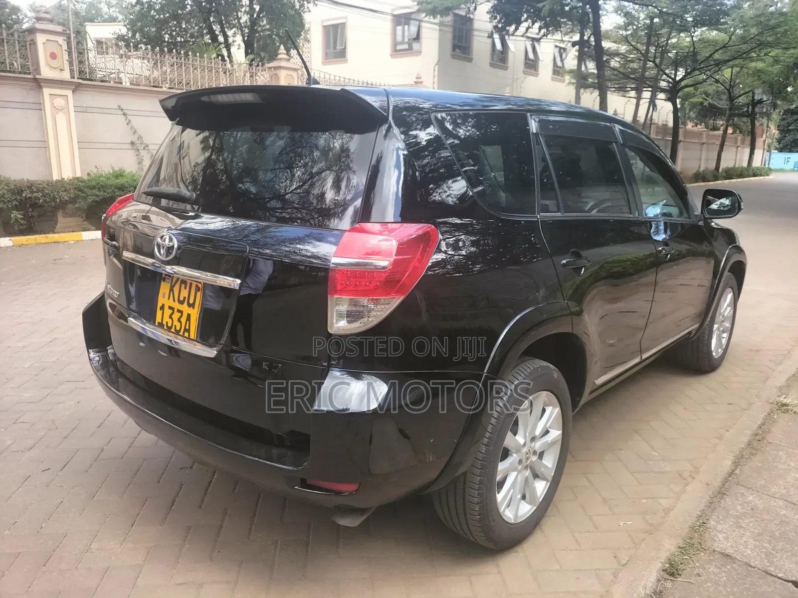 Toyota Vanguard 2012 Black