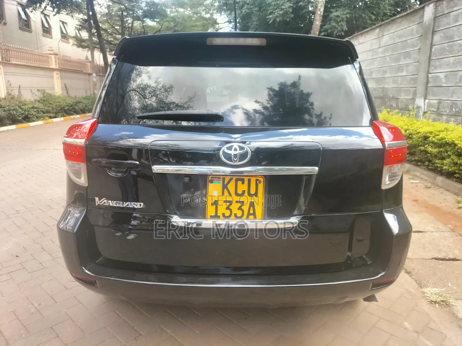 Toyota Vanguard 2012 Black