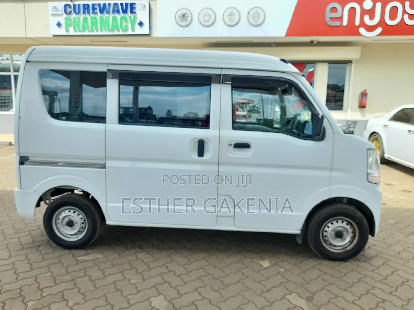 Suzuki Every Wagon 2019 White