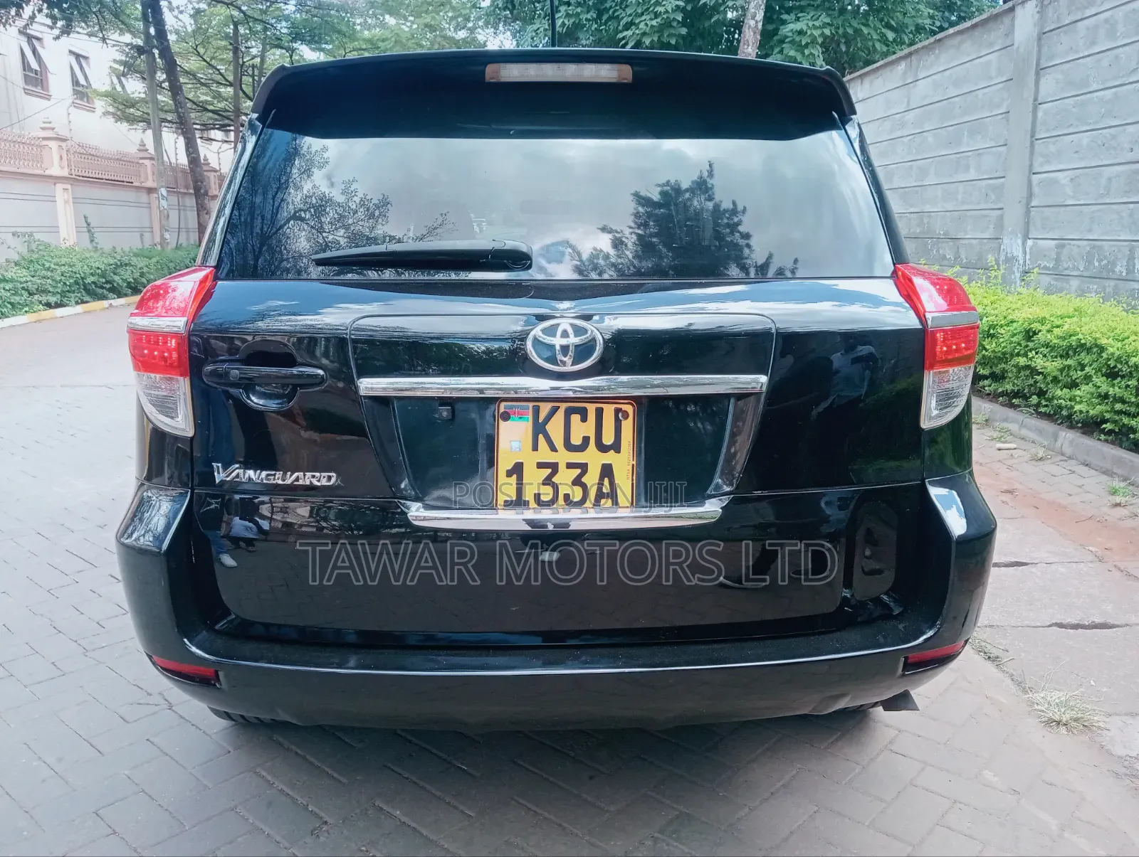 Toyota Vanguard 2012 Black