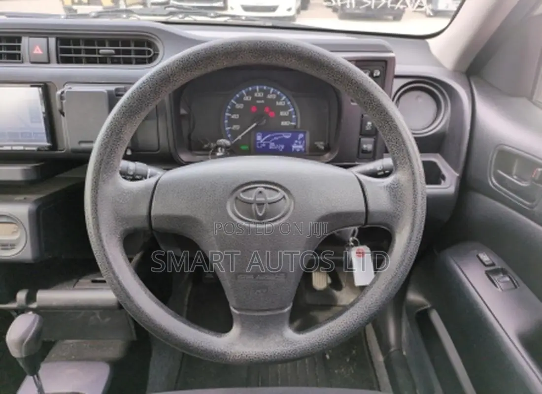Toyota Probox 1.5 Hybrid DX 2021 Silver