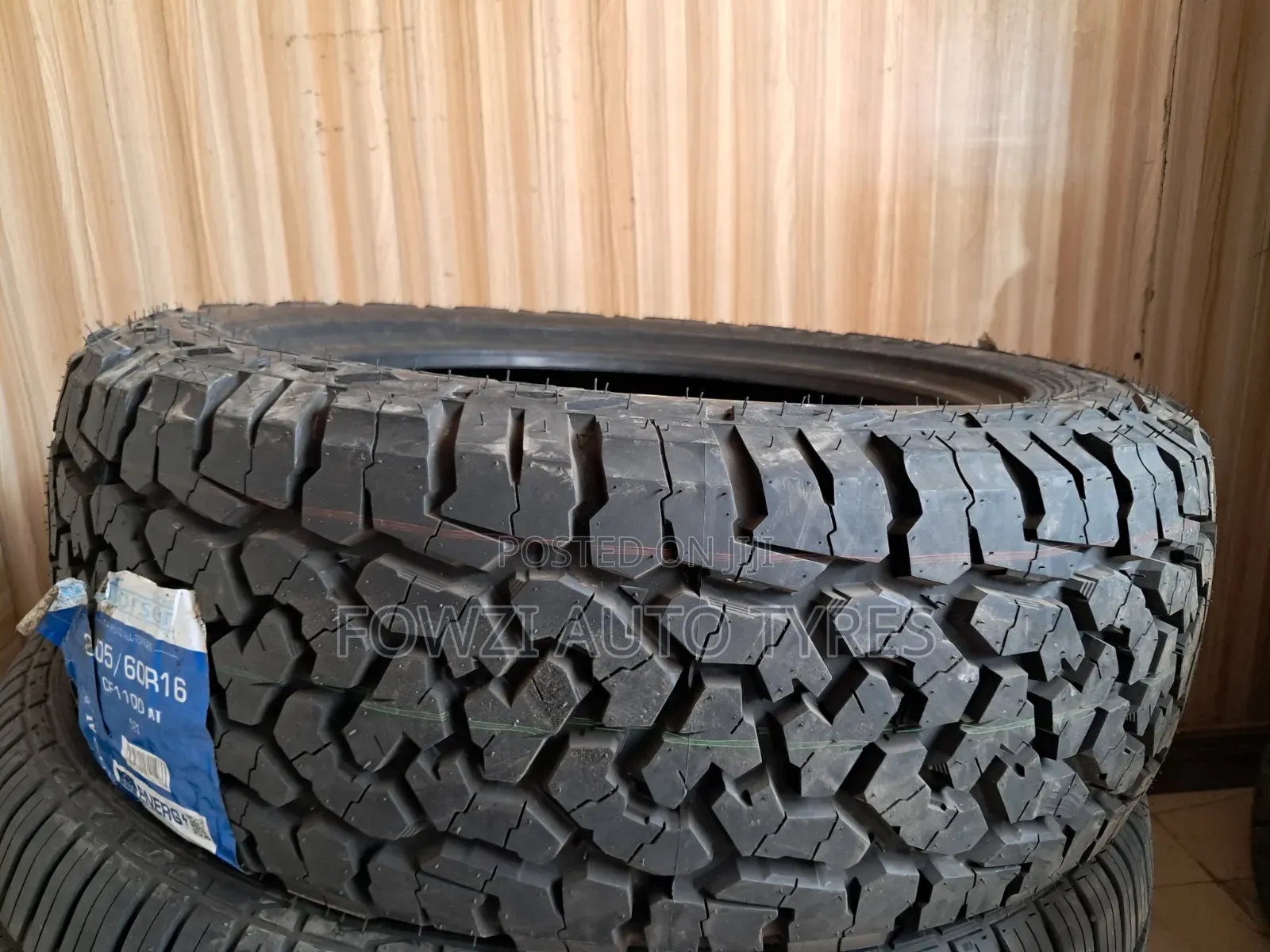 205/60r16 Comforser Cf1100