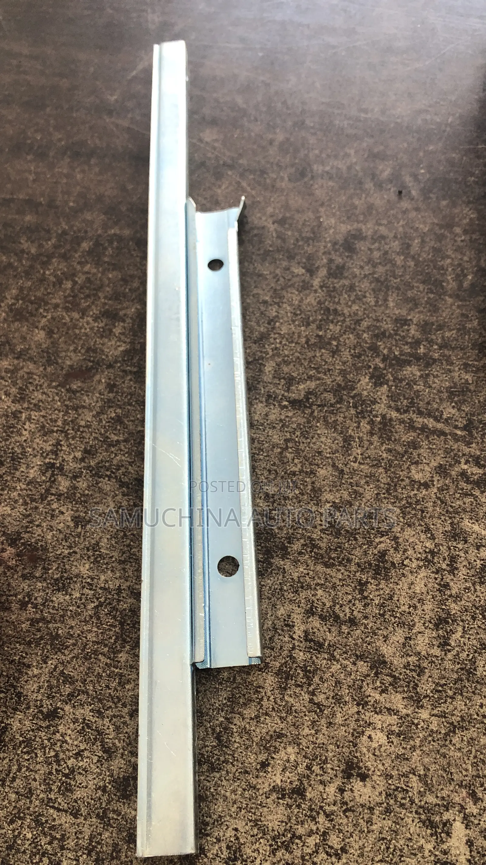 Rear Door Glass Holder {Steel} Toyota Hilux