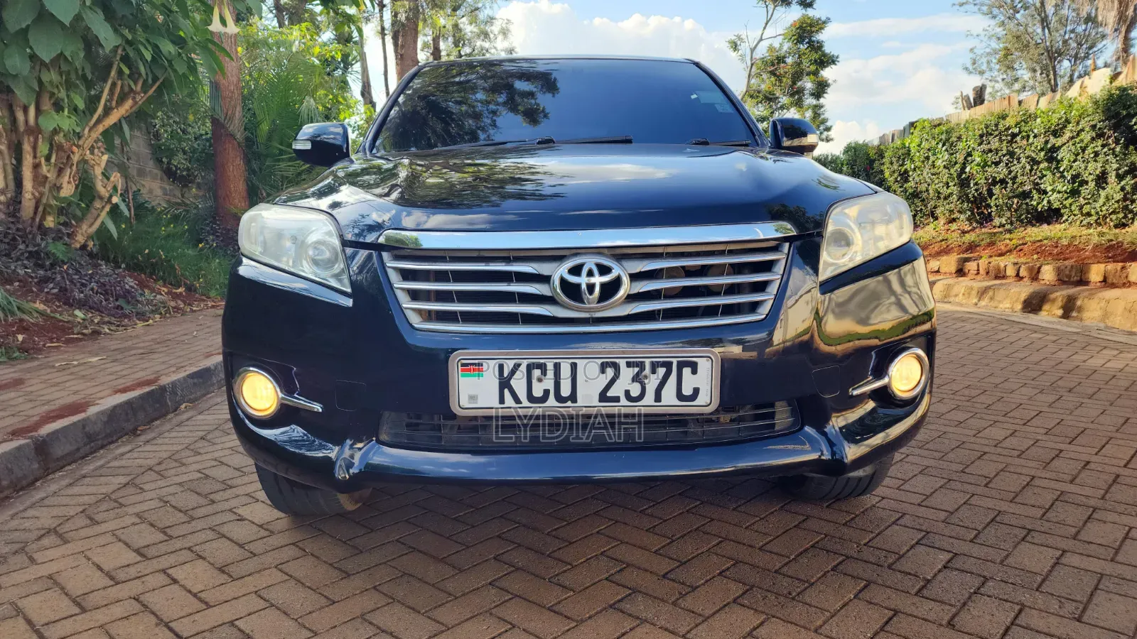 Toyota Vanguard 2012 Black