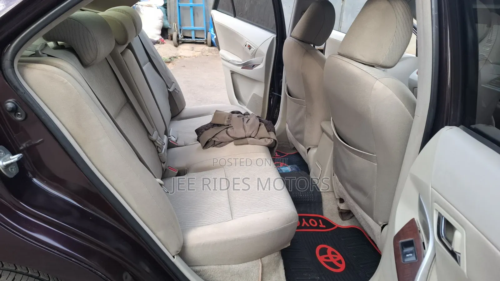 Toyota Premio 2011 Burgundy