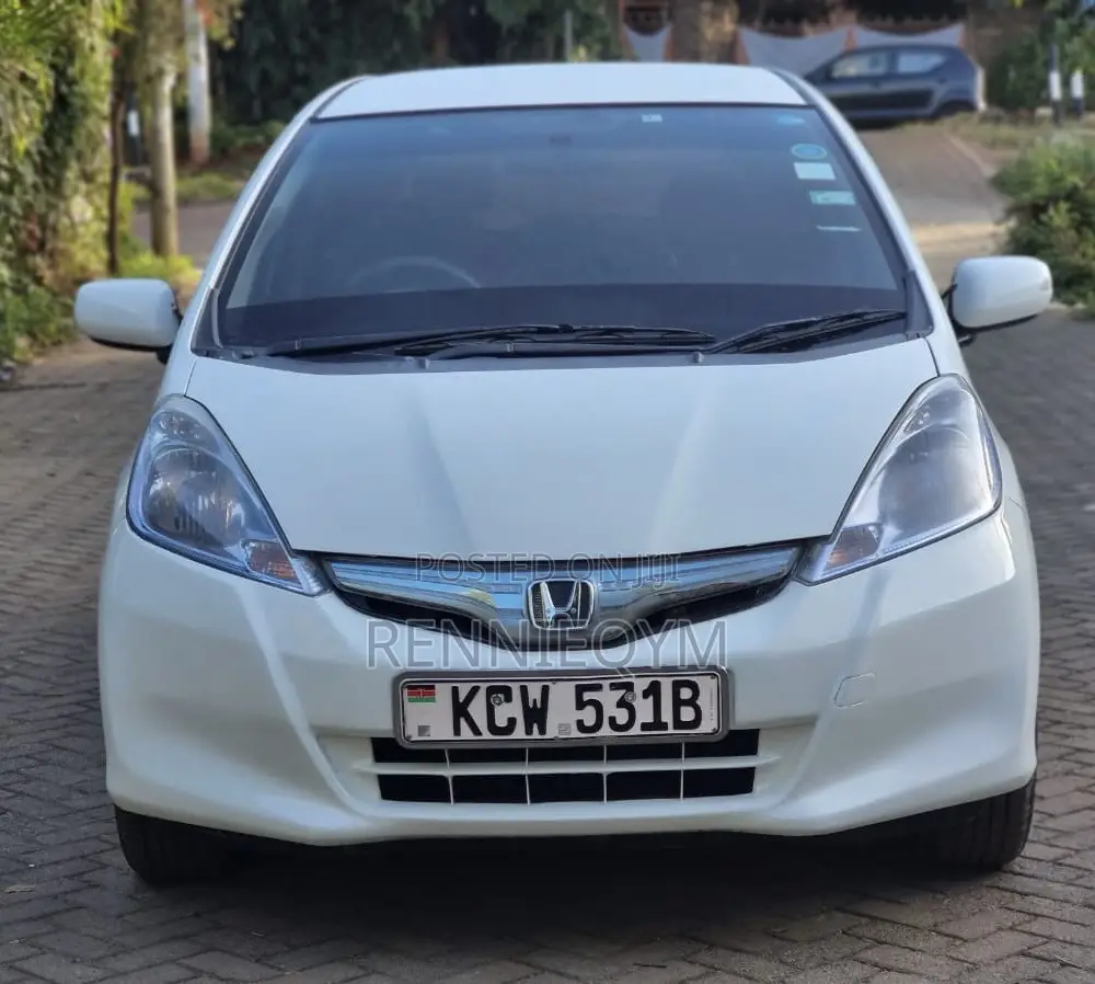 Honda Fit Automatic 2012 White