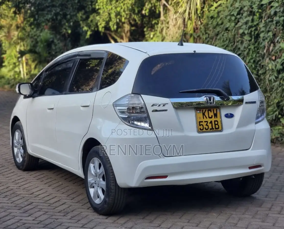 Honda Fit Automatic 2012 White