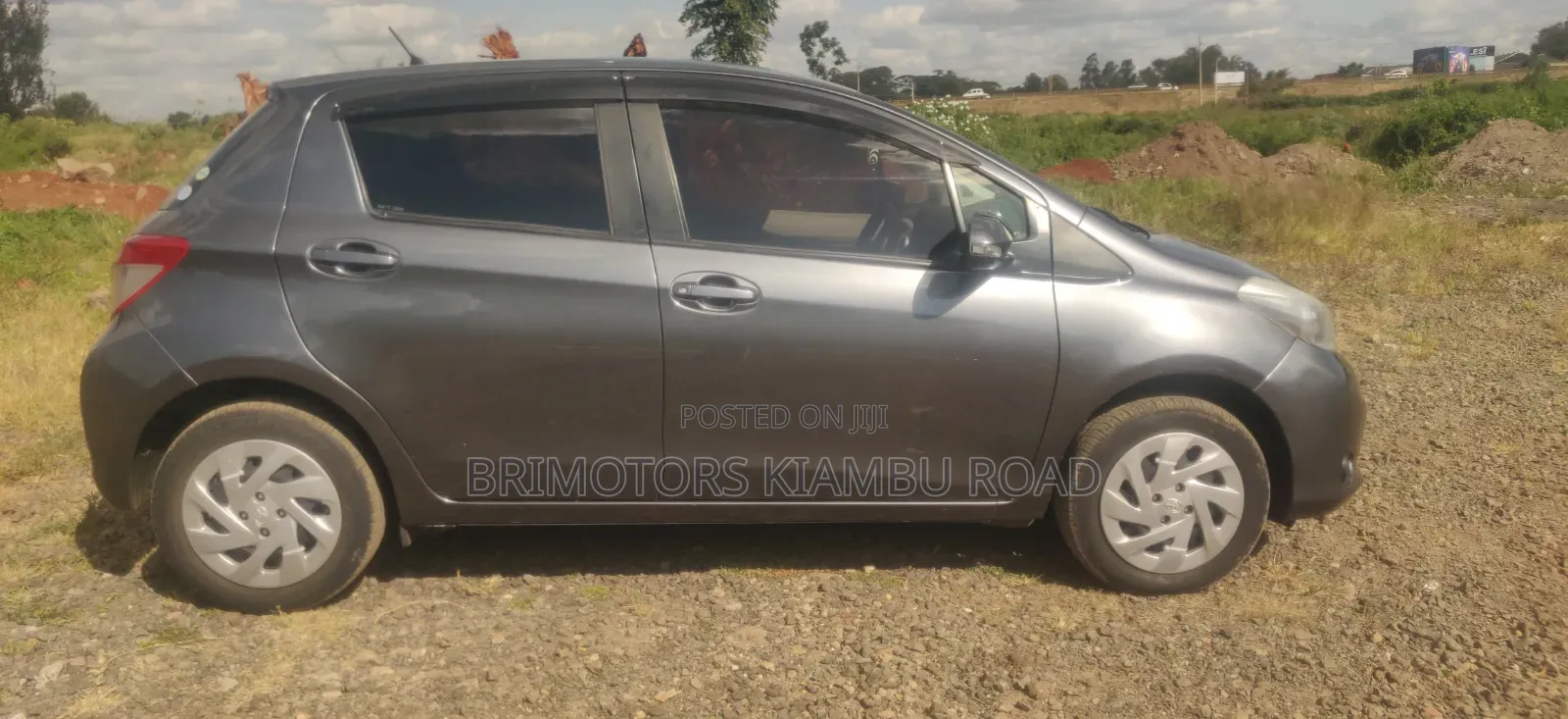 Toyota Vitz 2012 Gray