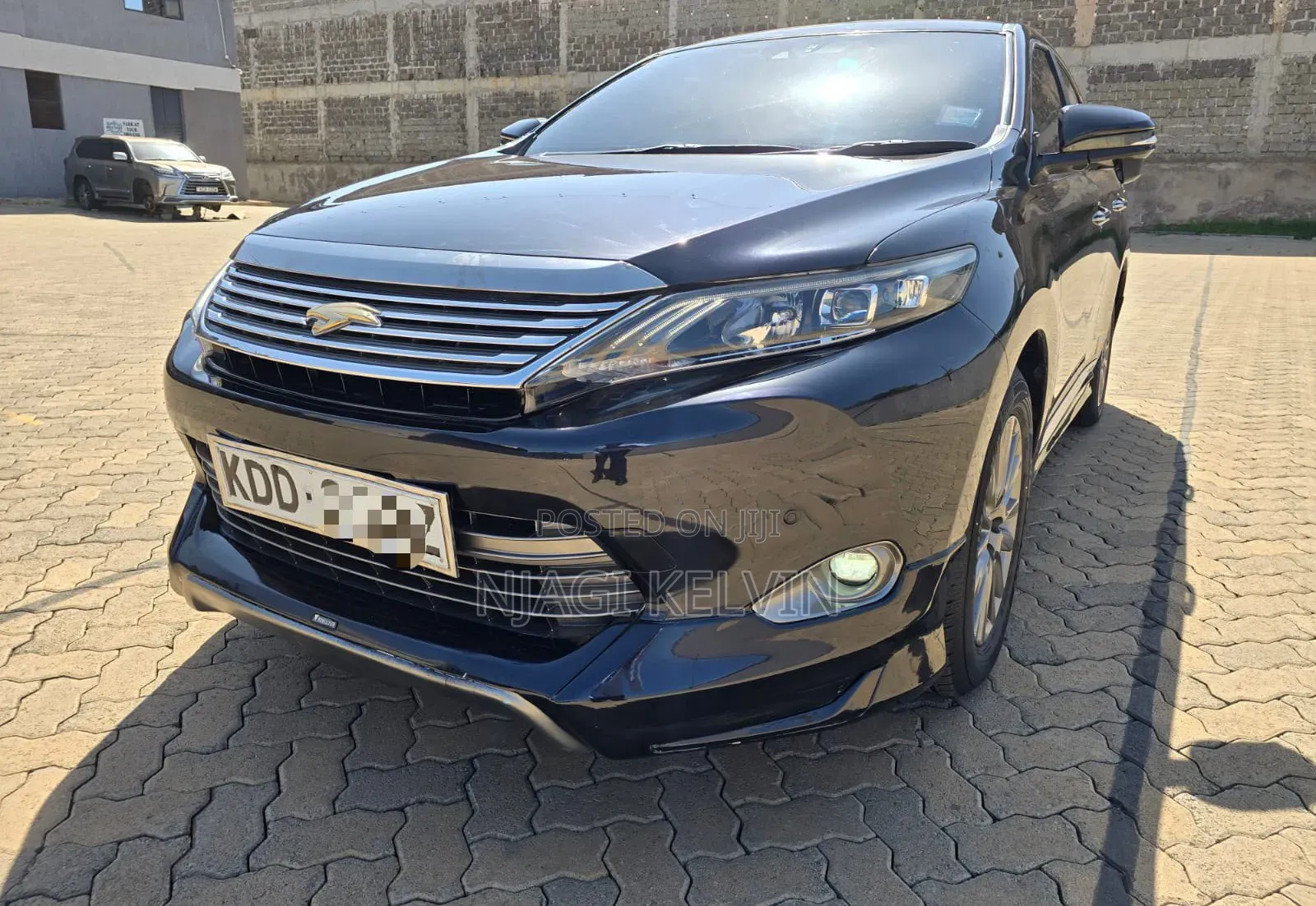 Toyota Harrier 2.0 2014 Black