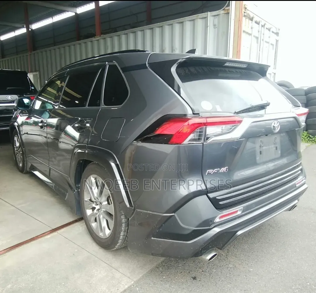 Toyota RAV4 2020 Gray