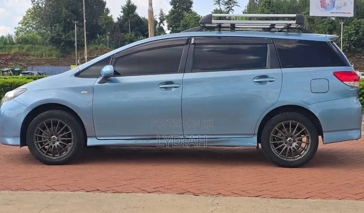 Toyota Wish 2011 Blue