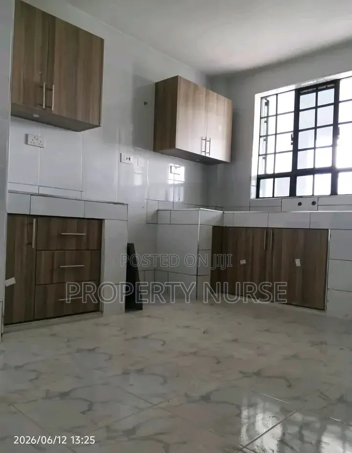 3bdrm Apartment in Gateway Mall Area for rent