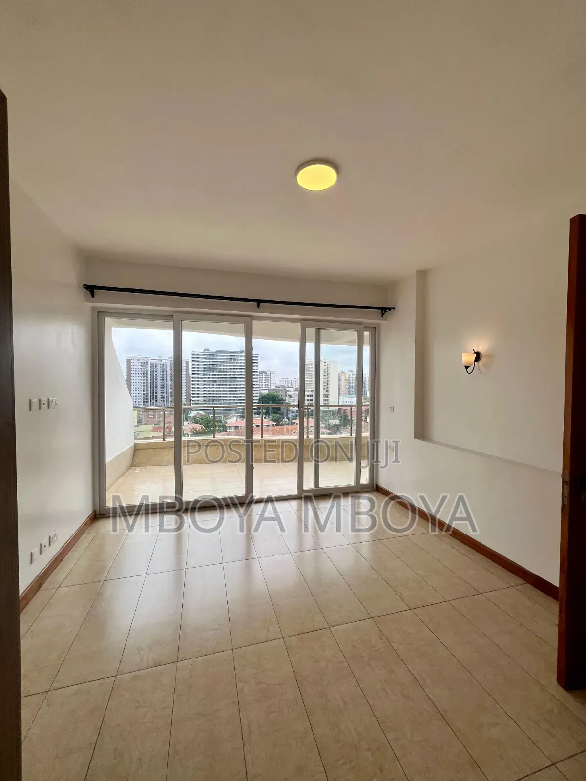 2bdrm Apartment in Yaya Center, Hurlingham for rent