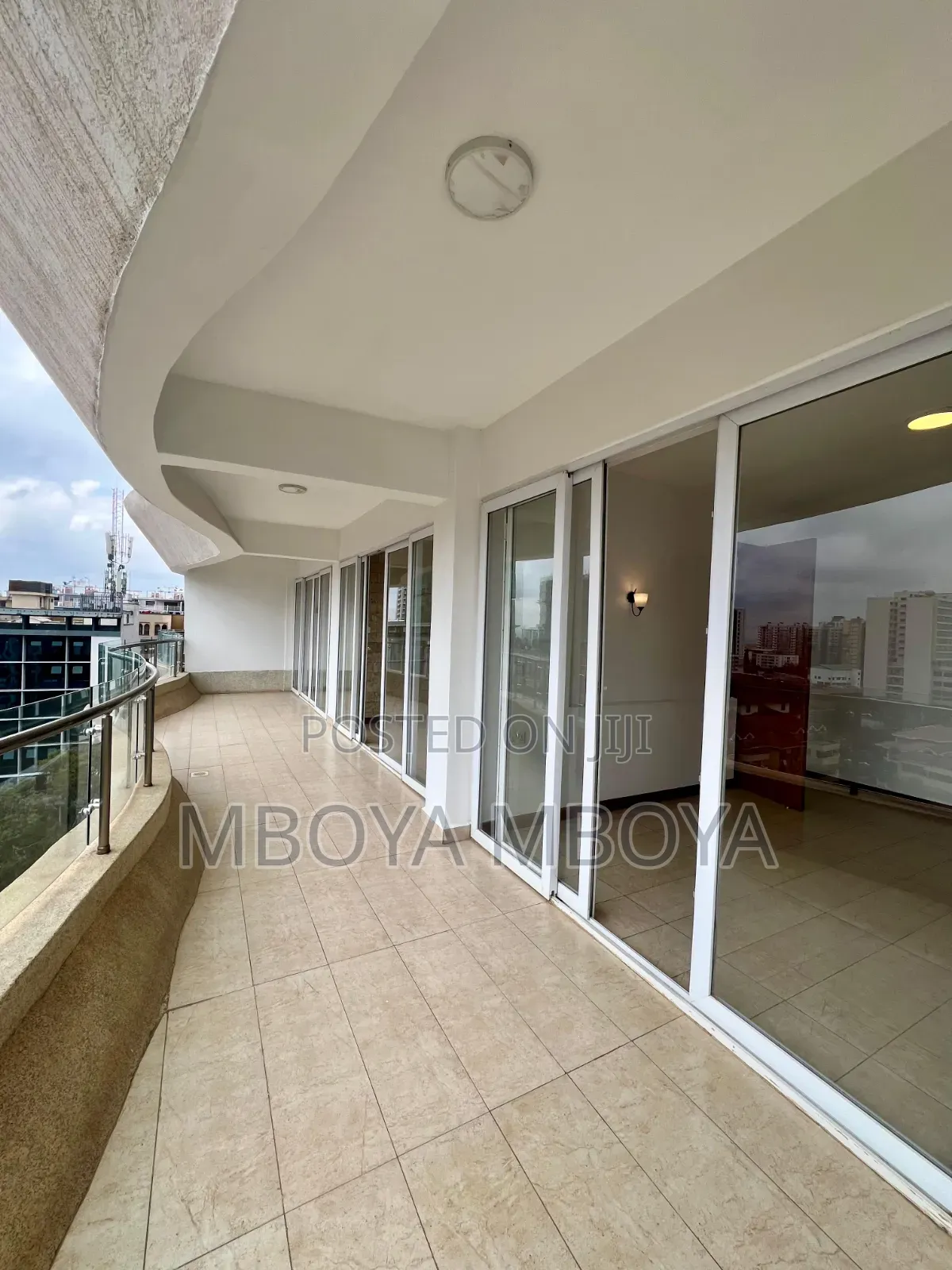 2bdrm Apartment in Yaya Center, Hurlingham for rent