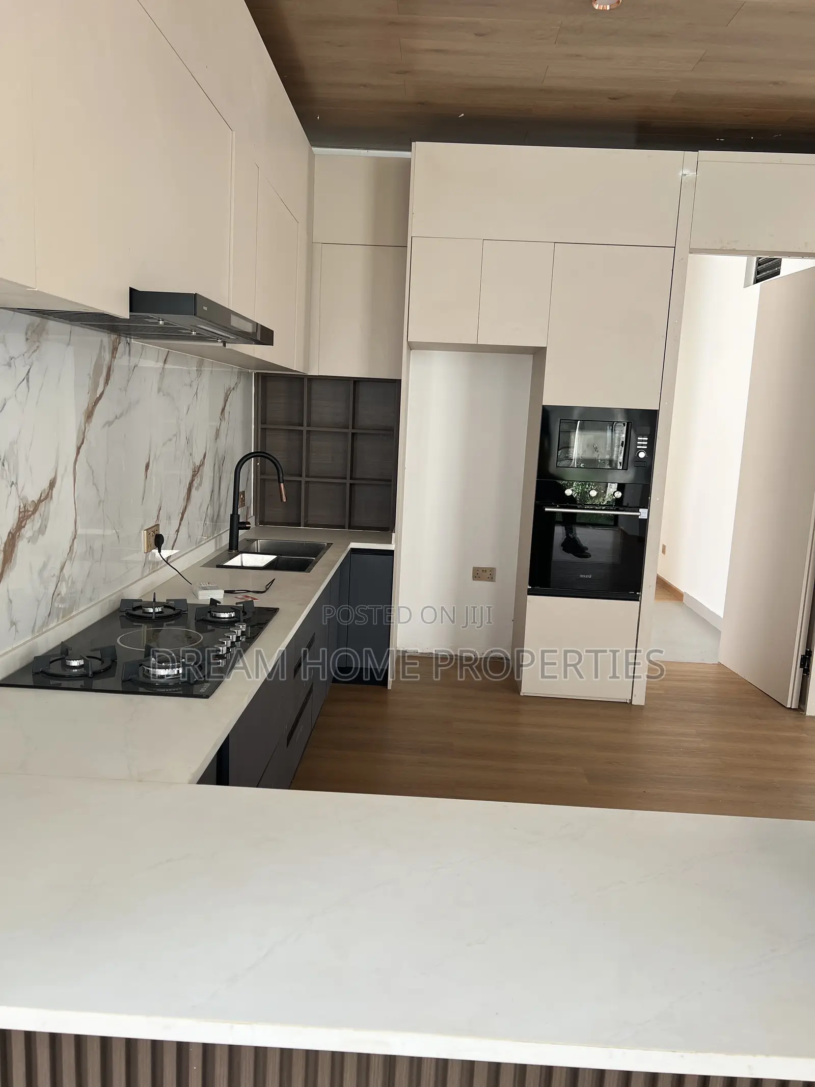 5bdrm Townhouse/Terrace in Lavington for sale