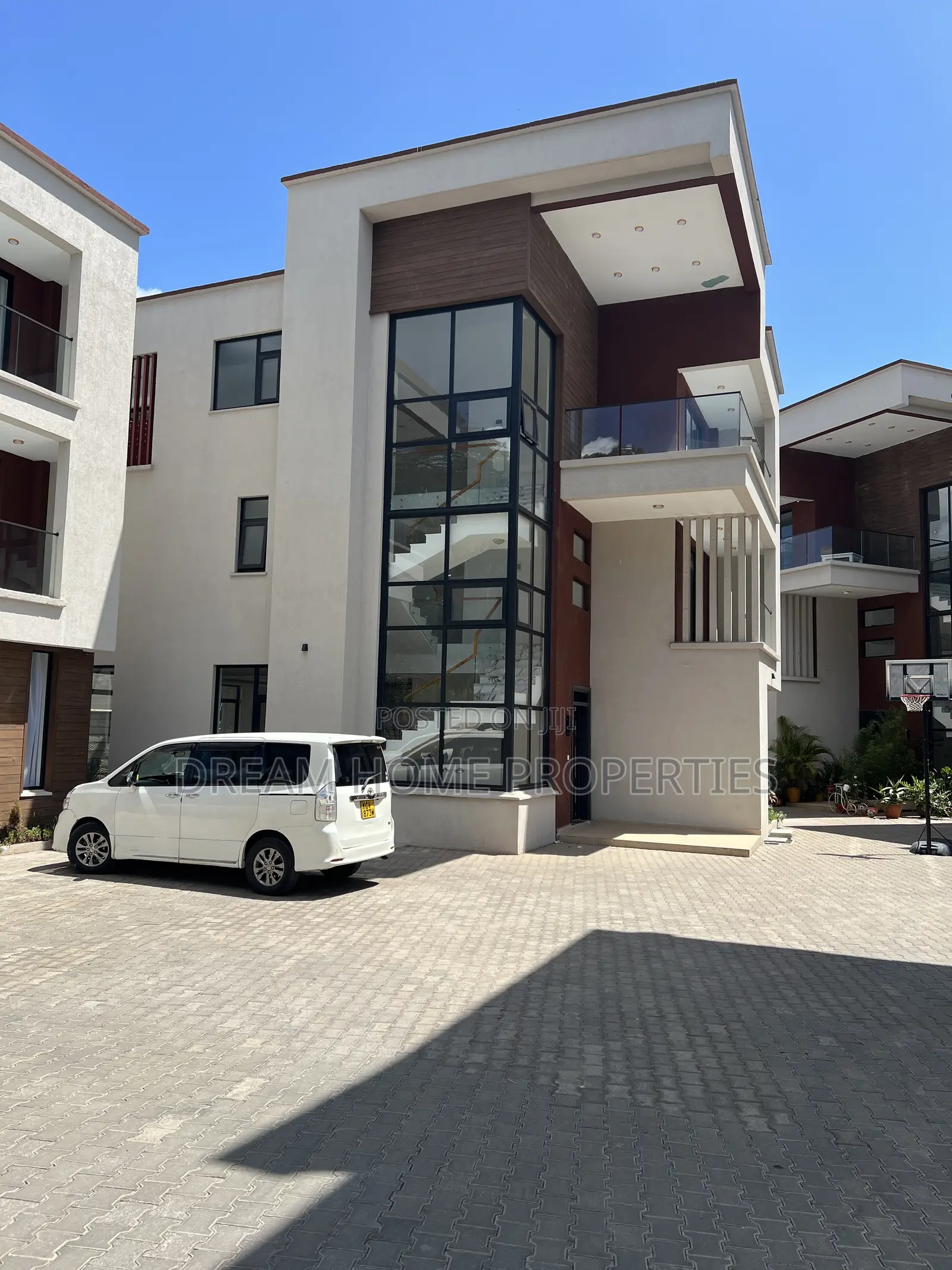 5bdrm Townhouse/Terrace in Lavington for sale