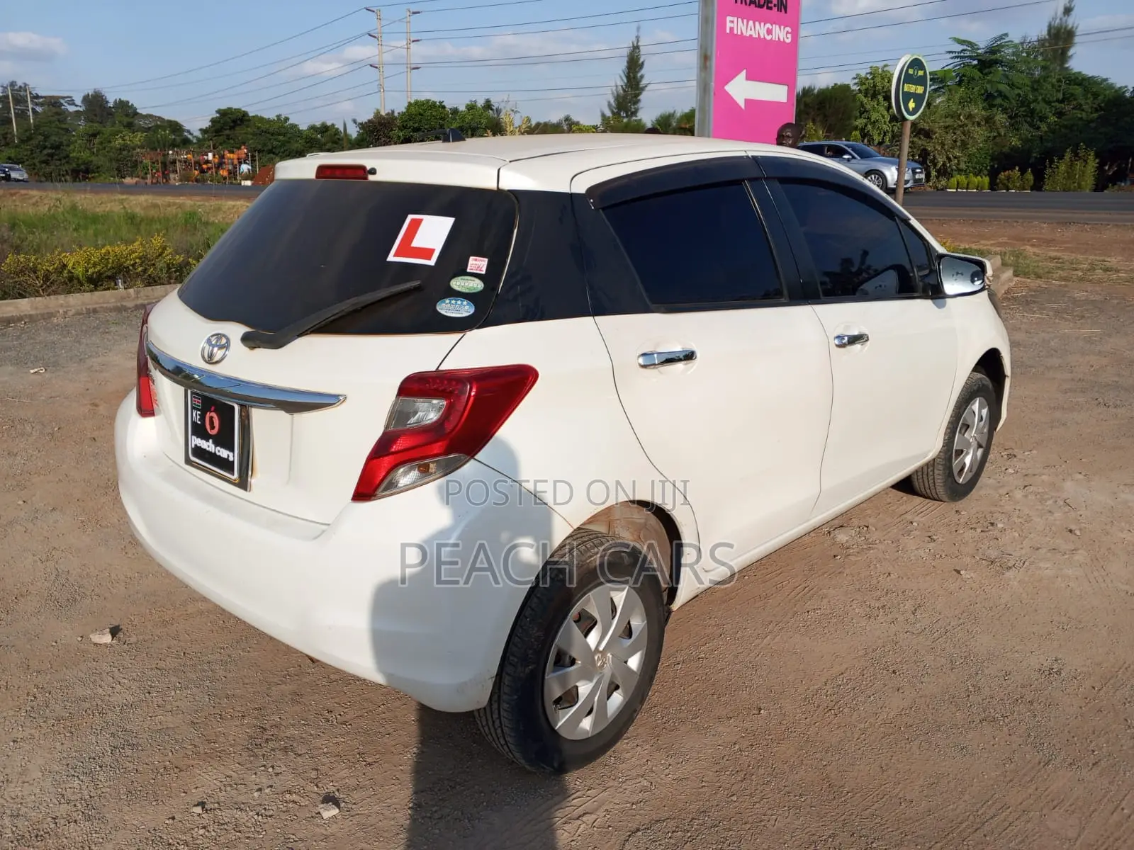 Toyota Vitz 2015 White