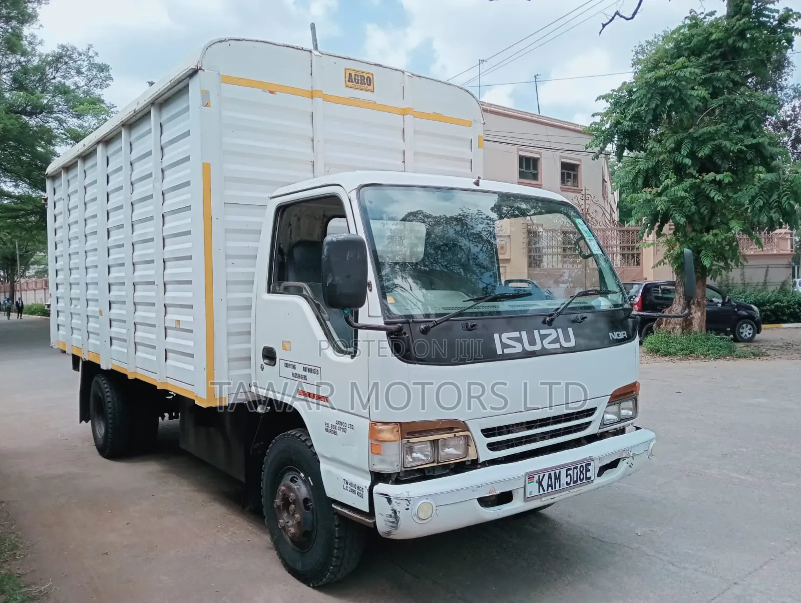 Isuzu NQR 2013 White