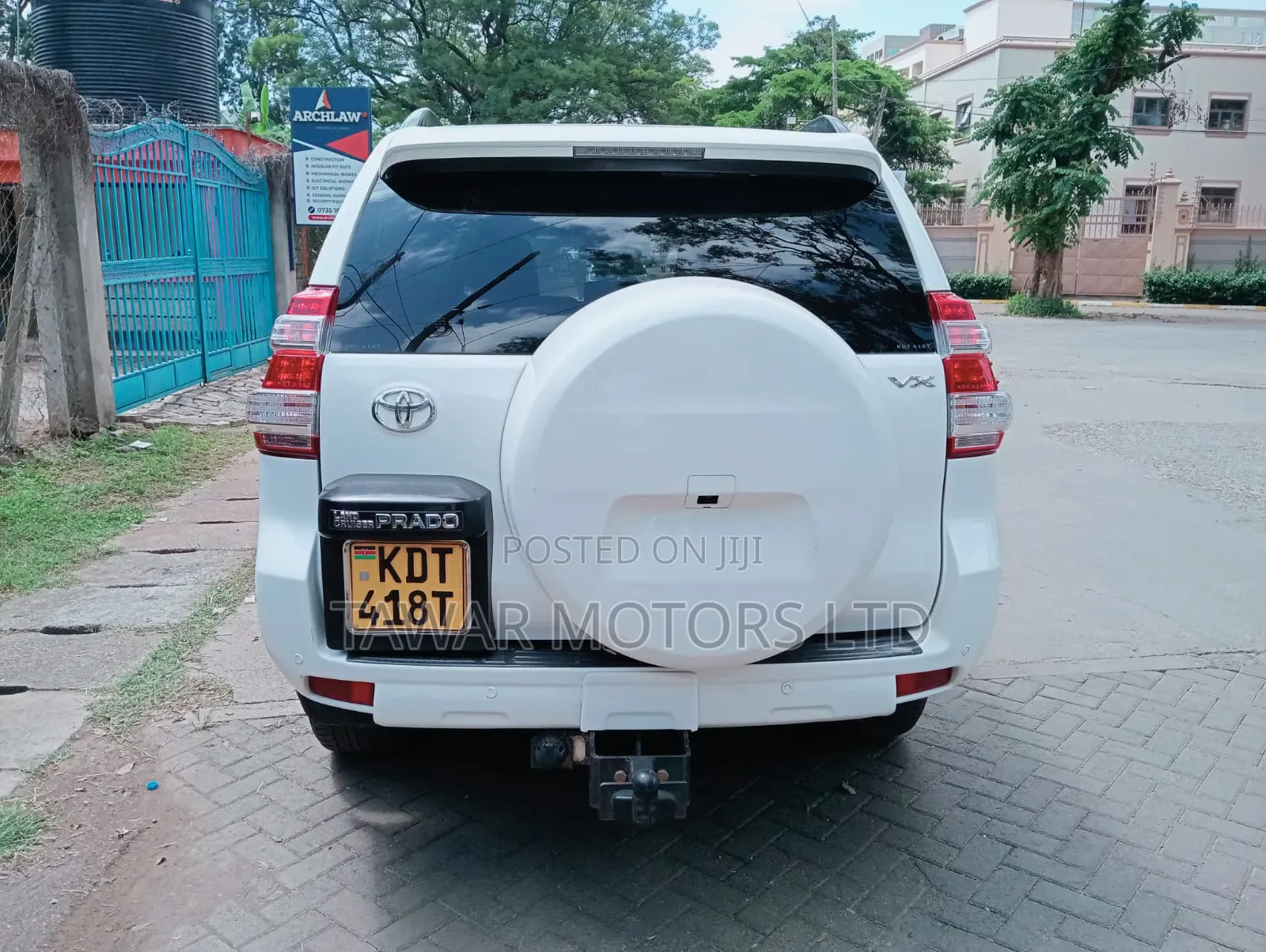 Toyota Land Cruiser Prado 2010 White