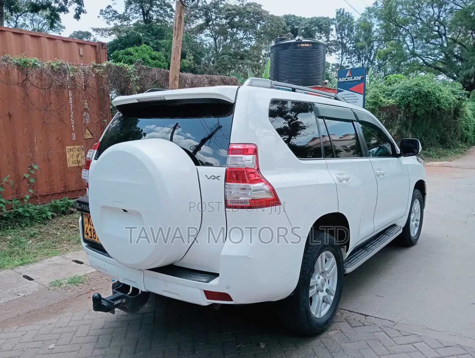 Toyota Land Cruiser Prado 2010 White