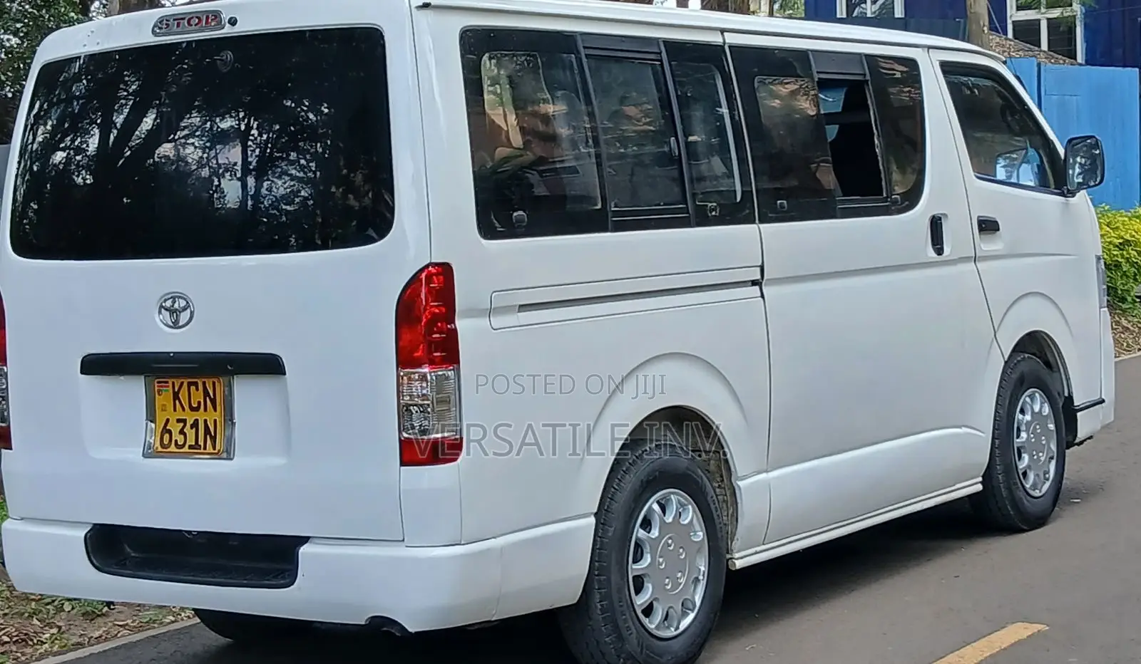 Toyota HiAce 2012 White