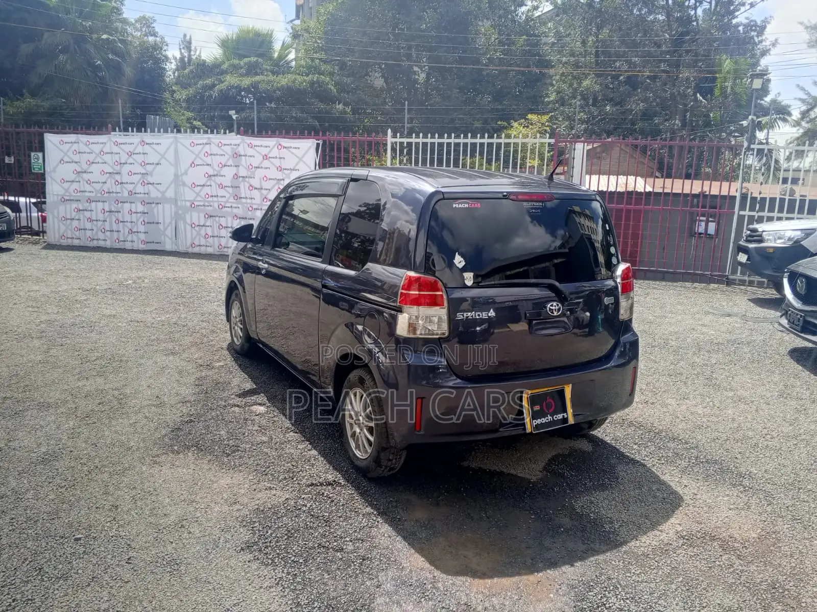Toyota Spade 2014 Purple