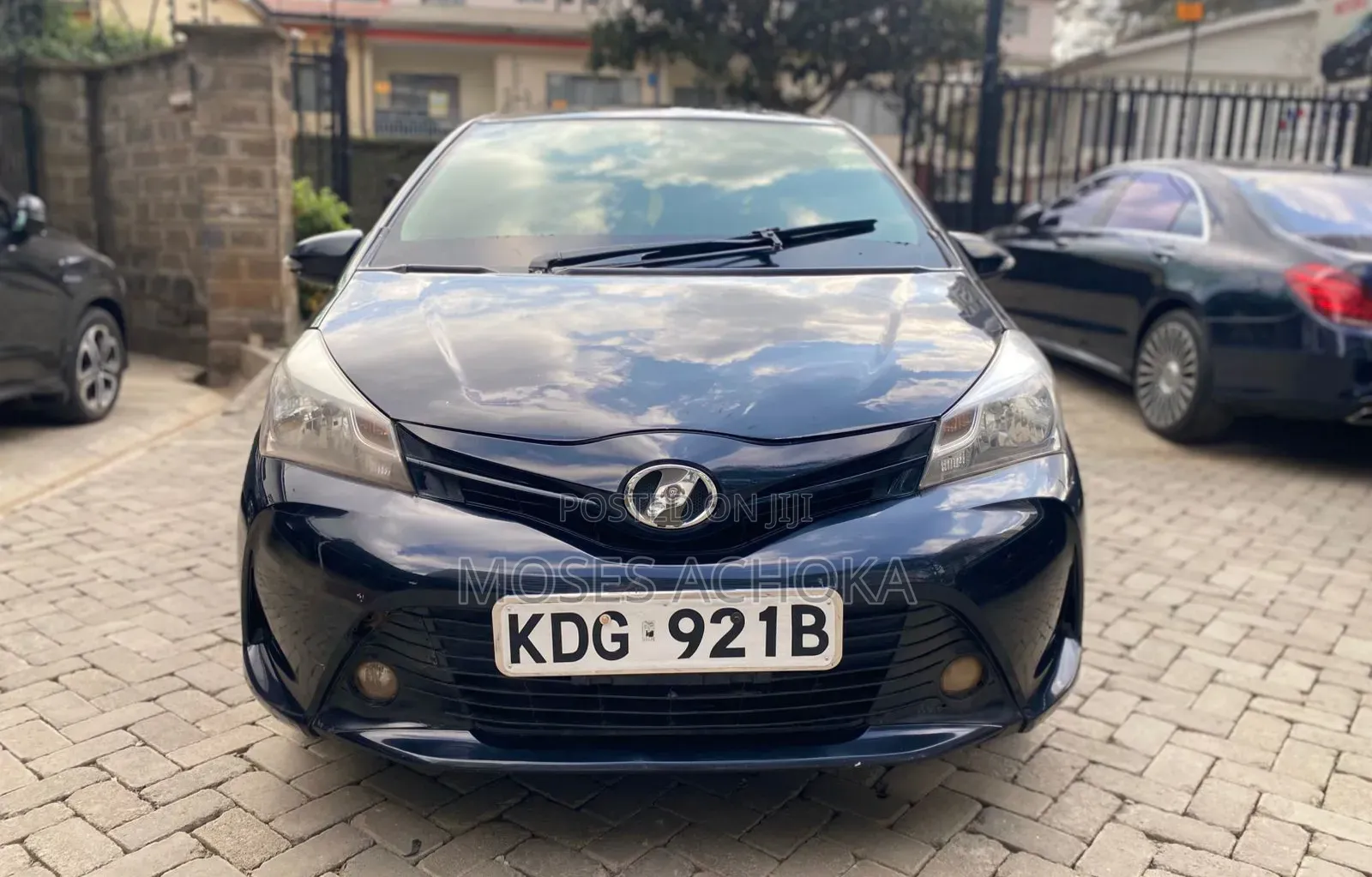 Toyota Vitz 2014 Black