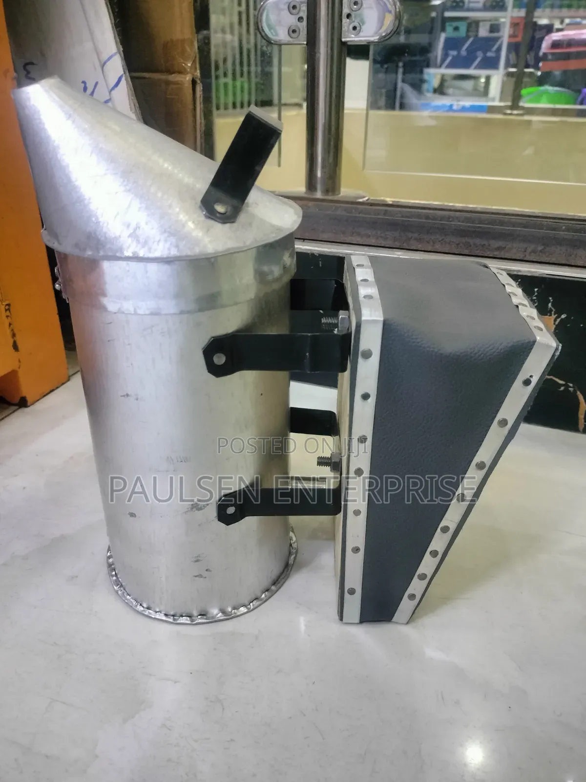 Beekeeping Smoker/Manual Bellows Bee Smoker