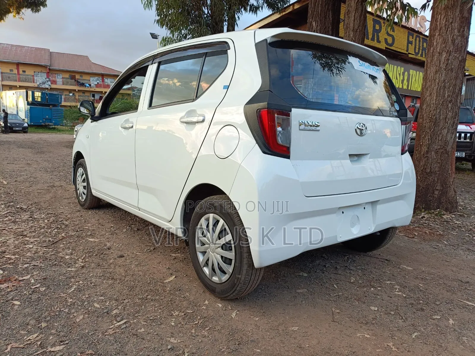 Toyota Pixis 2019 White