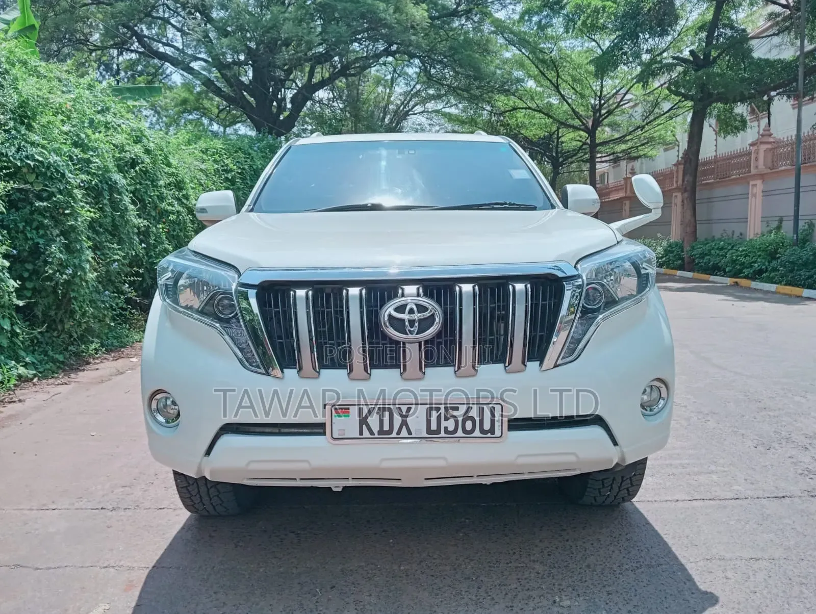 Toyota Land Cruiser Prado 2013