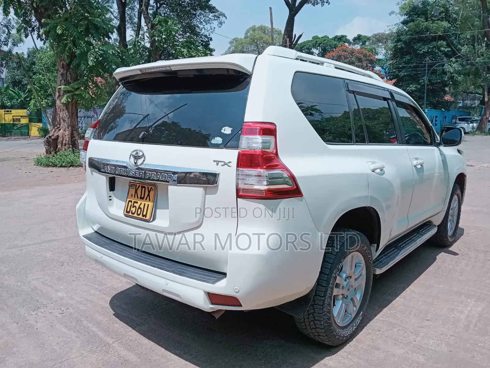Toyota Land Cruiser Prado 2013