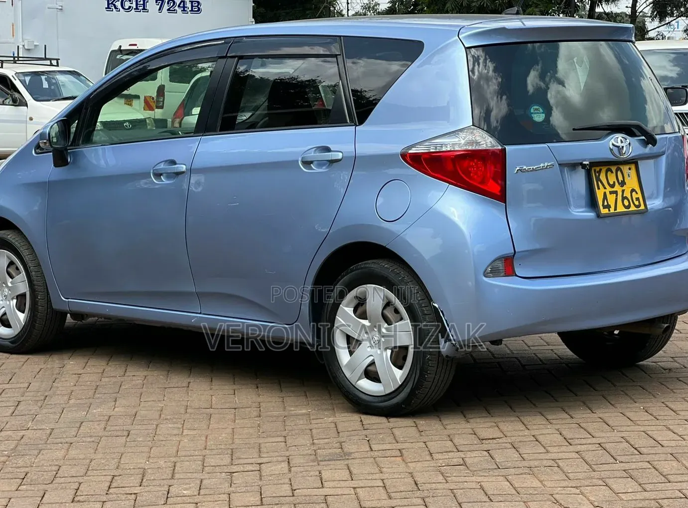 Toyota Ractis 2012 Blue