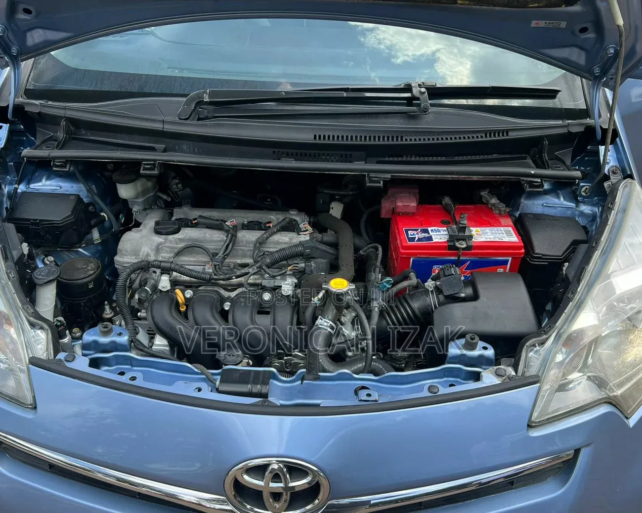 Toyota Ractis 2012 Blue