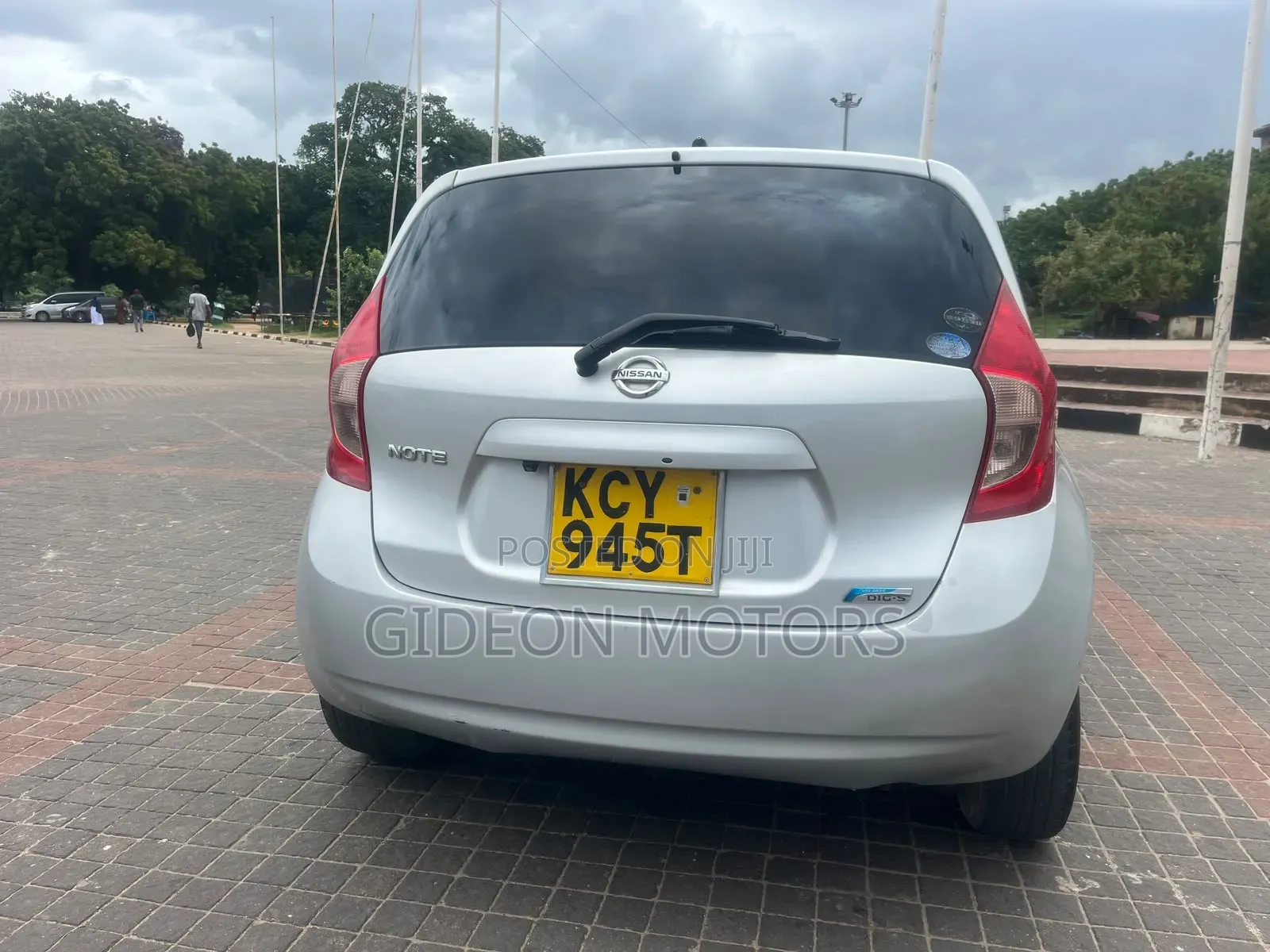 Nissan Note 2012 Silver