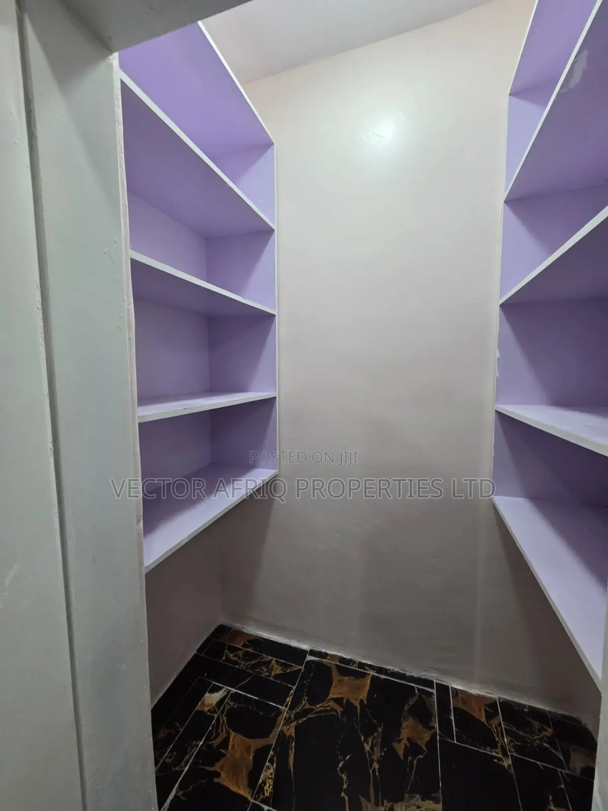 5bdrm House in Katani for rent