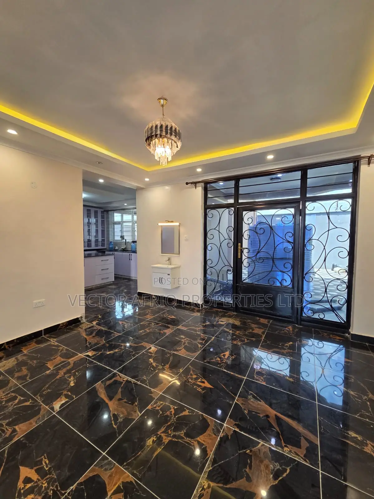5bdrm House in Katani for rent